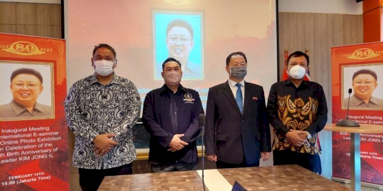 Teguh Santosa (paling kiri) usai ditunjuk jadi Ketua Umum Perhimpunan Persahabatan Indonesia dan Korea Utara (PPIK)/JMSI