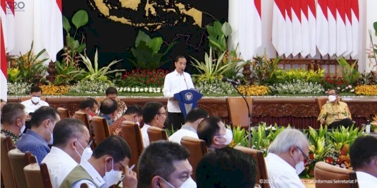 Presiden Jokowi saat rapat kabinet di Istana Merdeka, Senin kemarin (9/5)/Repro