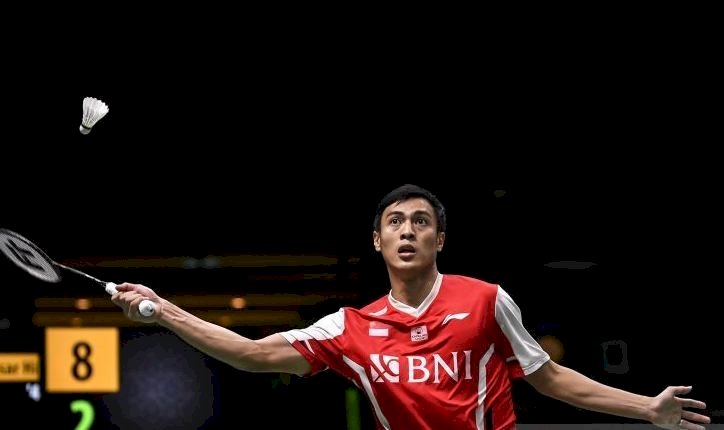 Shesar Hiren Rhustavito menjadi penentu kemenangan Indonesia atas Jepang di semifinal Thomas Cup 2022, Jumat malam (13/5)/Net