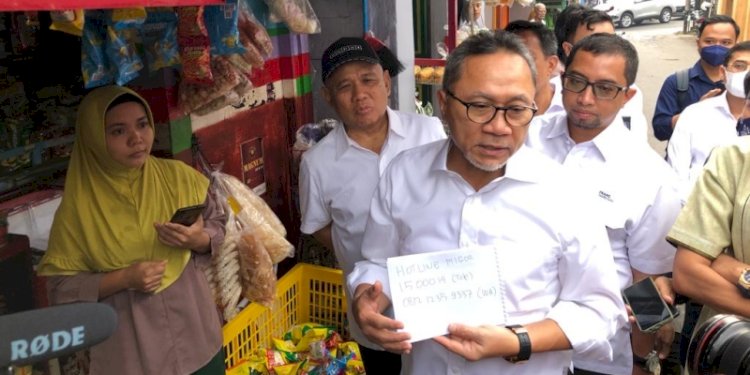 Menteri Perdagangan Zulkifli Hasan saat melakukan inspeksi mendadak (sidak) di Kawasan Pasar Klender, Duren Sawit, Jakarta Timur/Ist