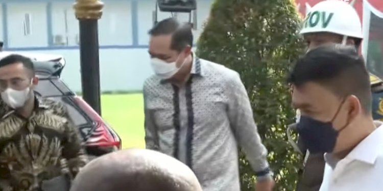 Mantan Menteri Perdagangan RI, Muhammad lutfi saat diperiksa sebagai saksi kasus minyak goreng di Kejaksaan Agung RI/Repro