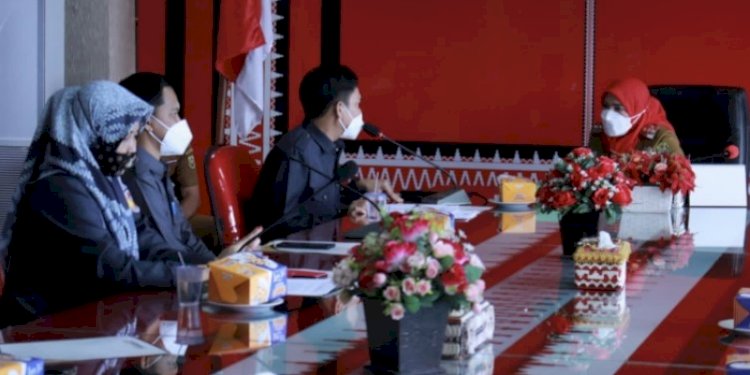 Bawaslu Bandar Lampung melakukan audiensi ke Walikota Eva Dwiana, Selasa (5/7)/ist
