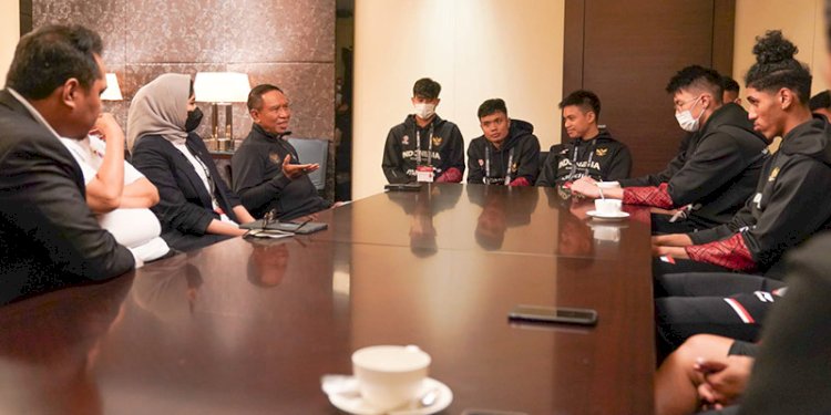 Menpora Zainudin Amali menyemangati skuat Timnas Basket Indonesia usai dikalahkan Yordania/Ist