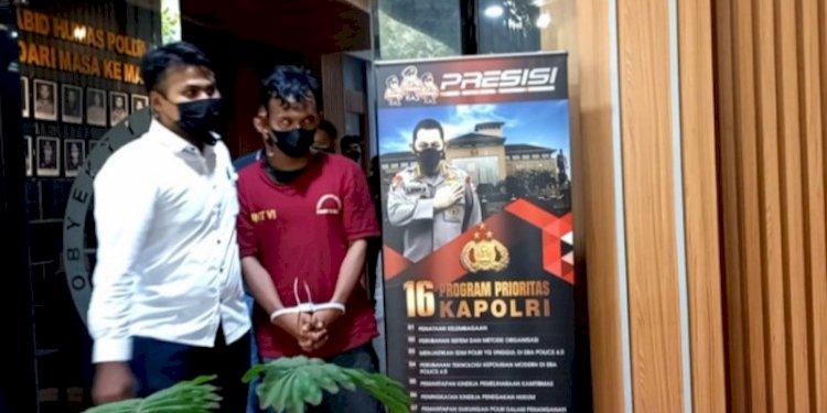 Penangkapan guru agama yang diduga melakukan pencabulan/Net
