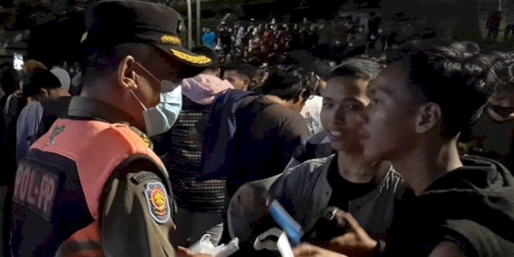 Satpol PP Jakarta Pusat mengawasi ABG SCBD/RMOLJakarta