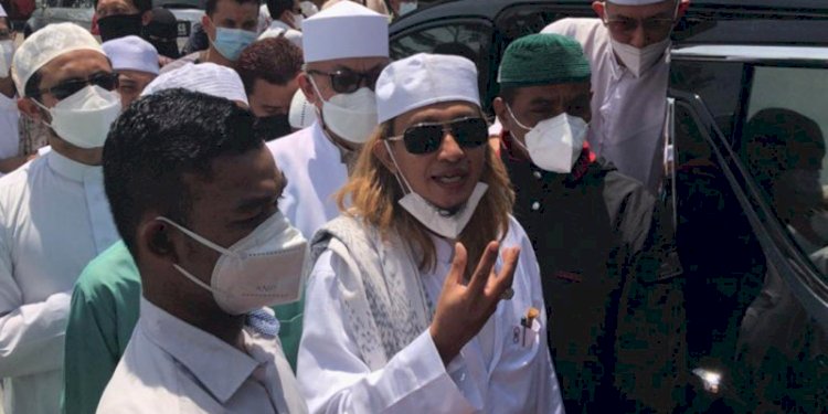 Habib Bahar bin Smith saat menghadiri sidang tuntutan di Pengadilan Negeri Bandung/Repro