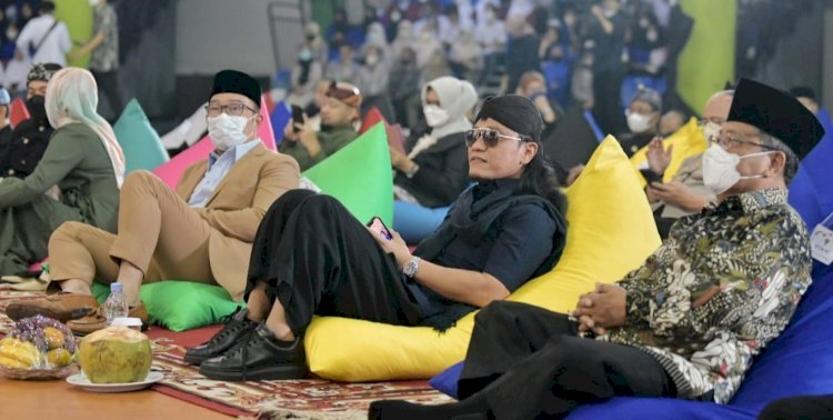 Gubernur Jawa Barat, Ridwan Kamil (kiri), Gus Miftah (tengah) dan Ketua MUI, Rachmat Syafe'i/Ist