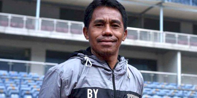Budiman Yunus ditunjuk sebagai pelatih sementara bagi Persib Bandung/Persib