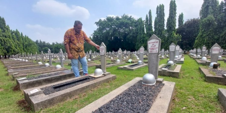 Ketua Umum Jaringan Media Siber Indonesia (JMSI), Teguh Santosa berziarah ke Taman Makam Pahlawan (TMP) Kalibata, Jakarta/Ist