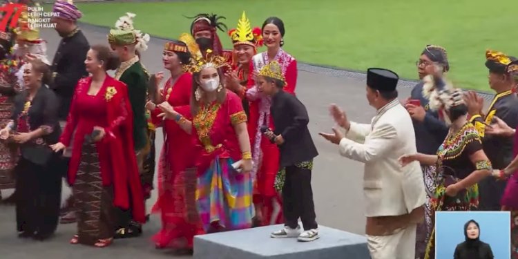 Farel Prayoga saat menyanyikan lagu "Ojo Dibandingke" dalam rangkaian peringatan Hari Kemerdekaan di Istana Negara/Repro