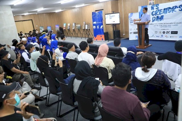 Gubernur DKI Jakarta Anies Baswedan membuka pameran foto “Transformasi Ruang-ruang Ketiga Jakarta” di Aula Pusat Dokumentasi Sastra HB Jassin, Taman Ismail Marzuki (TIM), Cikini, Jakarta Pusat/Ist