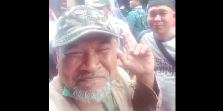 Tangkapan layar video satire laki-laki tua terkait kenaikan harga BBM/Repro