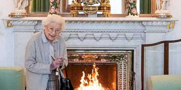 Elizabeth II/Net