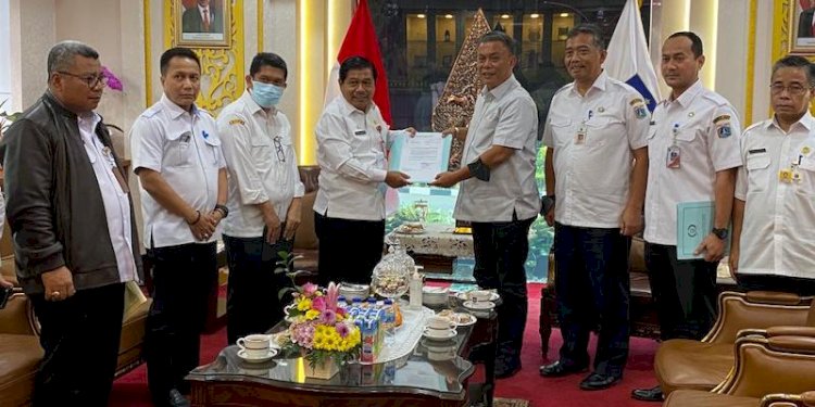 Ketua DPRD DKI Jakarta, Prasetio Edi Marsudi saat sambangi Kemendagri/RMOL