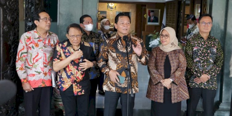Ketua DKPP RI Heddy Lugito usai beraudiensi dengan Menteri Dalam Negeri Tito Karnavian/RMOL