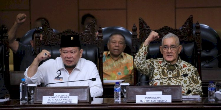 Ketua DPD RI LaNyalla Mahmud Mattalitti dan Wakil Presiden ke-6 RI Try Sutrisno/Ist