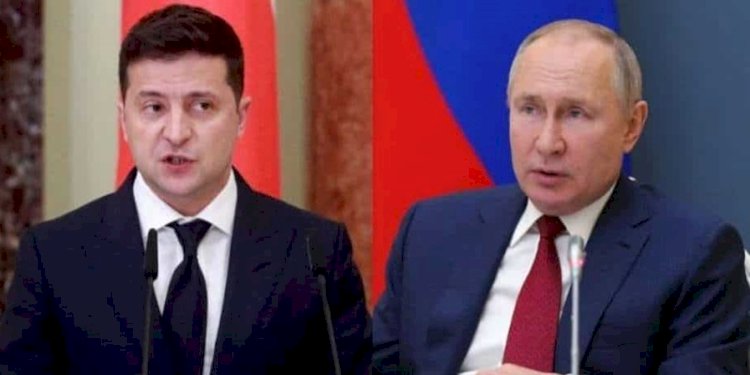  Presiden Ukraina Volodymyr Zelensky dan Presiden Rusia Vladimir Putin/Net
