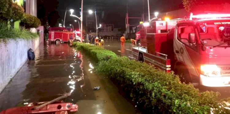 Genangan yang terjadi jalan penghubung Kemang dan Antasari, Jakarta Selatan/RMOLJakarta