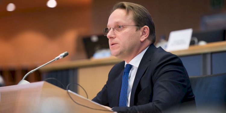 Oliver Varhelyi/Net