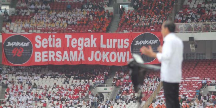 Presiden Joko Widodo saat menghadiri acara Relawan Nusantara Bersatu di Gelora Bung Karno/Net