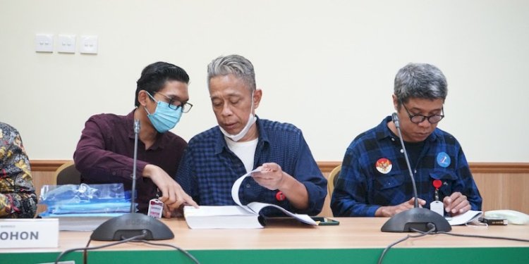 Ketua Umum (Ketum) Prima, Agus Jabo Priyono (tengah)/RMOL