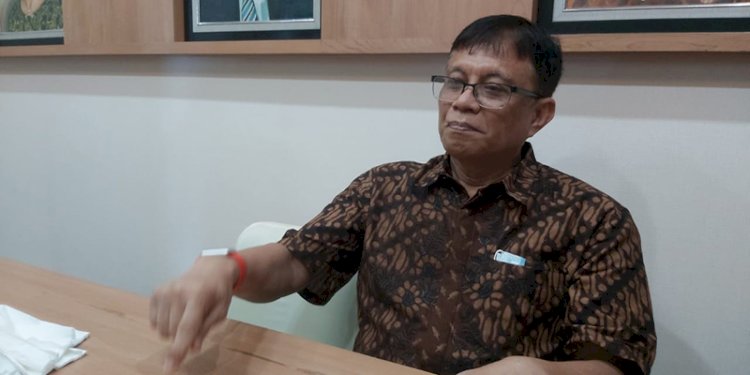 Pakar ekonomi senior Indef Profesor Didik J Rachbini saat ditemui di kantor Indef, ITS Tower, Pasar Minggu, Jakarta Selatan, Selasa (13/12)/RMOL