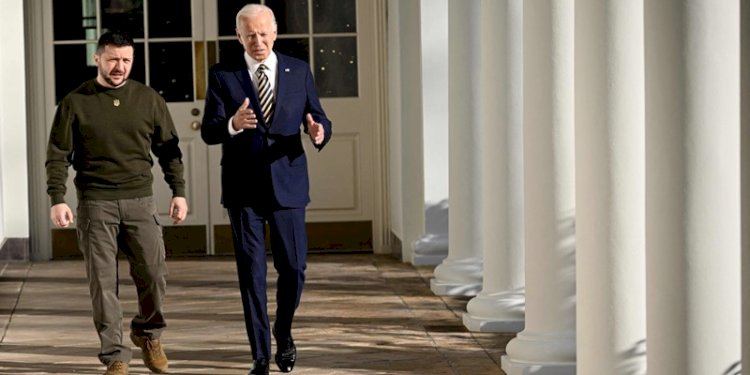Volodymyr Zelensky dan Joe Biden/Net