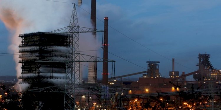 Pabrik ThyssenKrupp Steel Europe di Duisburg, Jerman/Net