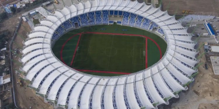 Stadion Olimpiade Minaa di Basra, Irak/Net