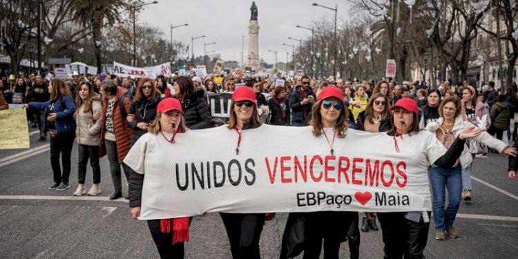 Aksi protes ribuan guru di Lisbon, Portugal pada Sabtu, 14 Januari 2023/Net