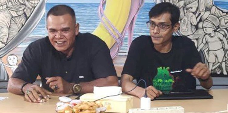 Kepala Operasional Lembaga Bantuan Hukum (LBH) Banda Aceh, Muhammad Qodrat (kanan)/RMOLAceh.