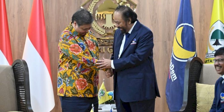 Ketua Umum Partai Golkar, Airlangga Hartarto dan Ketua Umum Partai Nasdem, Surya Paloh di Kantor DPP Golkar, Jakarta/Ist
