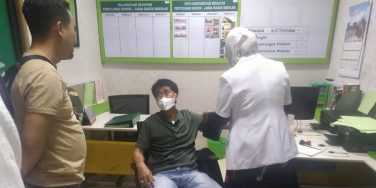 Buronan Husni Aminudin yang ditangkap Tim Tabur Kejagung/Ist