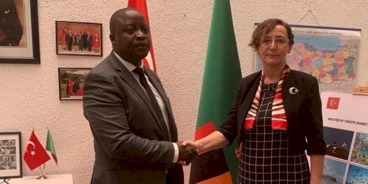 Menteri Luar Negeri Stanley Kakubo dan Duta Besar Turki untuk Lusaka, Istem Cercioglu/Net