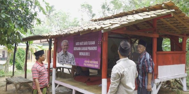  Poskamling bergambar Ganjar Pranowo di Desa Banjar, Madura/RMOLJatim