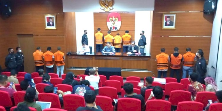 Seluruh tersangka kasus dugaan korupsi di DJKA Kemenhub langsung ditahan selama 20 hari ke depan/RMOL