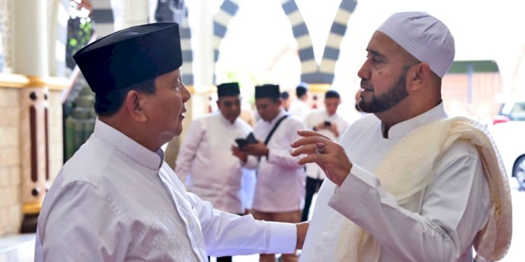 Ketua Umum Partai Gerindra Prabowo Subianto bersilaturahmi ke kediaman Habib Syech bin Abdul Qodir Assegaf di Solo, Jawa Tengah/Ist