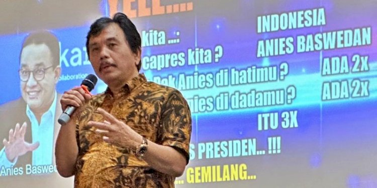 Direktur Sabang Merauke Circle Syahganda Nainggolan saat menghadiri halal bihalal gabungan Relawan Anies, Indonesia Gemilang, di Restoran Aljazeera, Jakarta Timur/Ist