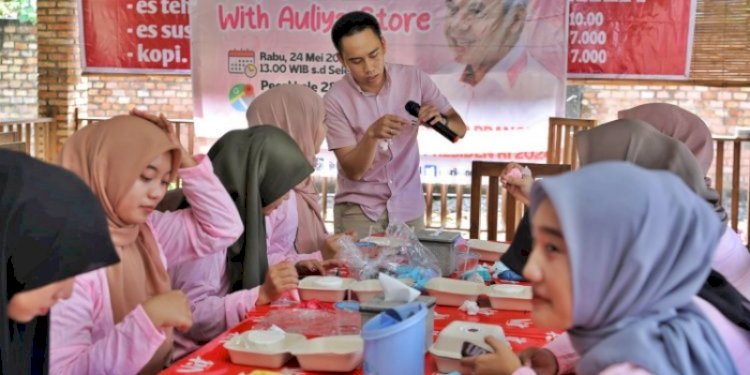 Pelatihan menghias Bento Cake yang digelar Srikandi Ganjar Sumatera Selatan/Ist