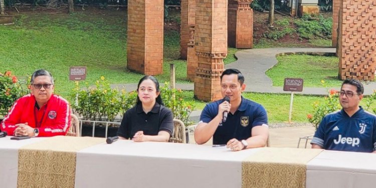 Puan Maharani (kedua dari kiri) dan Agus Harimurti Yudhoyono (AHY) (kedua dari kanan)/Ist
