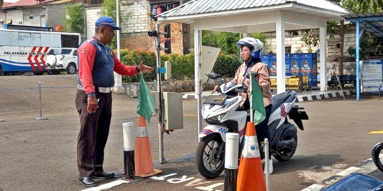 Ujian pembuatan SIM/RMOL