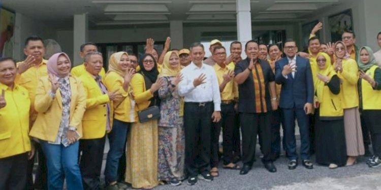 Ahmad Dolly Kurnia Tanjung mengunjungi Rumah Pergerakan Posko Airlangga Hartarto di Bandar Lampung, Sabtu (9/7)/Ist