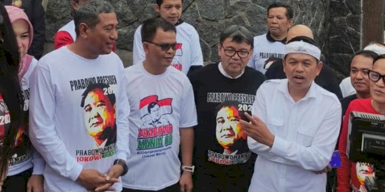 Dedi Mulyadi (pakai ikat kepala putih)/RMOLJabar