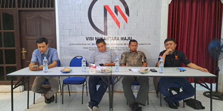 Pengamat Politik, Yusfitriadi dan Direktur LIMA Indonesia, Ray Rangkuti ketika diskusi publik soal PKPU/RMOLJabar