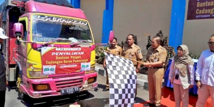 Pelepasan truk pengangkut beras di Kabupaten Demak, Jawa Tengah/RMOLJateng