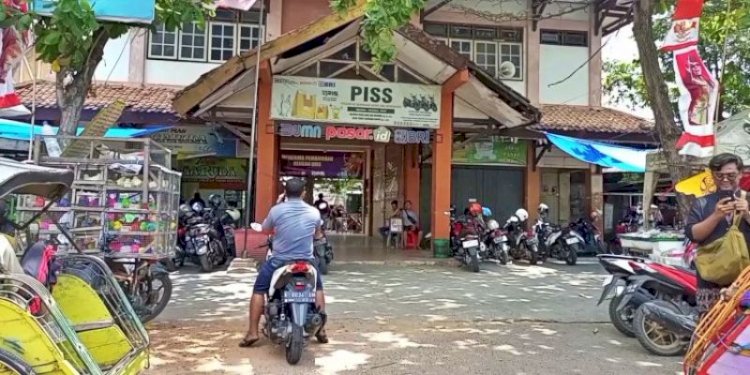 Pasar di Kota Rembang, Jawa Tengah/RMOLJateng