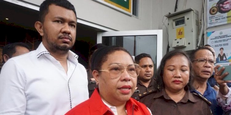 Selviana Wanma, tersangka kasus korupsi perluasan jaringan listrik tegangan rendah dan menengah pada Dinas Pertambangan dan Energi Kabupaten Raja Ampat Tahun Anggaran 2010 yang merugikan negara senilai Rp 1,3 miliar lebih/Ist