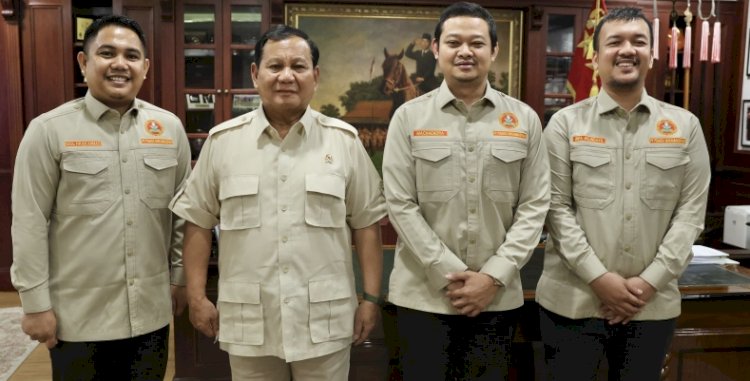 Menteri Pertahanan Prabowo Subianto menerima kunjungan PP Pemuda Muhammadiyah di Kantor Kementerian Pertahanan, Jakarta Pusat pada Senin (2/10)/Ist