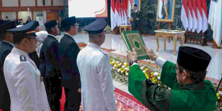 Pj Gubernur DKI Jakarta Heru Budi Hartono melantik dan mengambil sumpah jabatan 321 pejabat Pengawas, Administrator dan Fungsional di lingkungan Pemprov DKI Jakarta/Ist