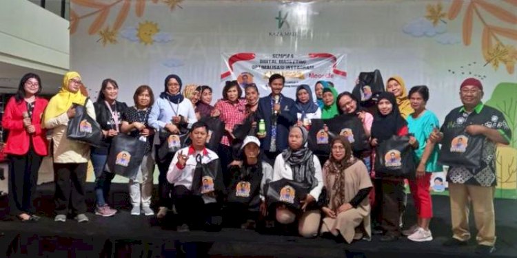 Peserta seminar digital marketing Gerbong Pecinta SandiUno Surabaya berkolaborasi dengan OK OCE Distribution Center (DC) dan Yayasan Koperasi Kawis (Karya Wirausaha Sinergi)/Ist
